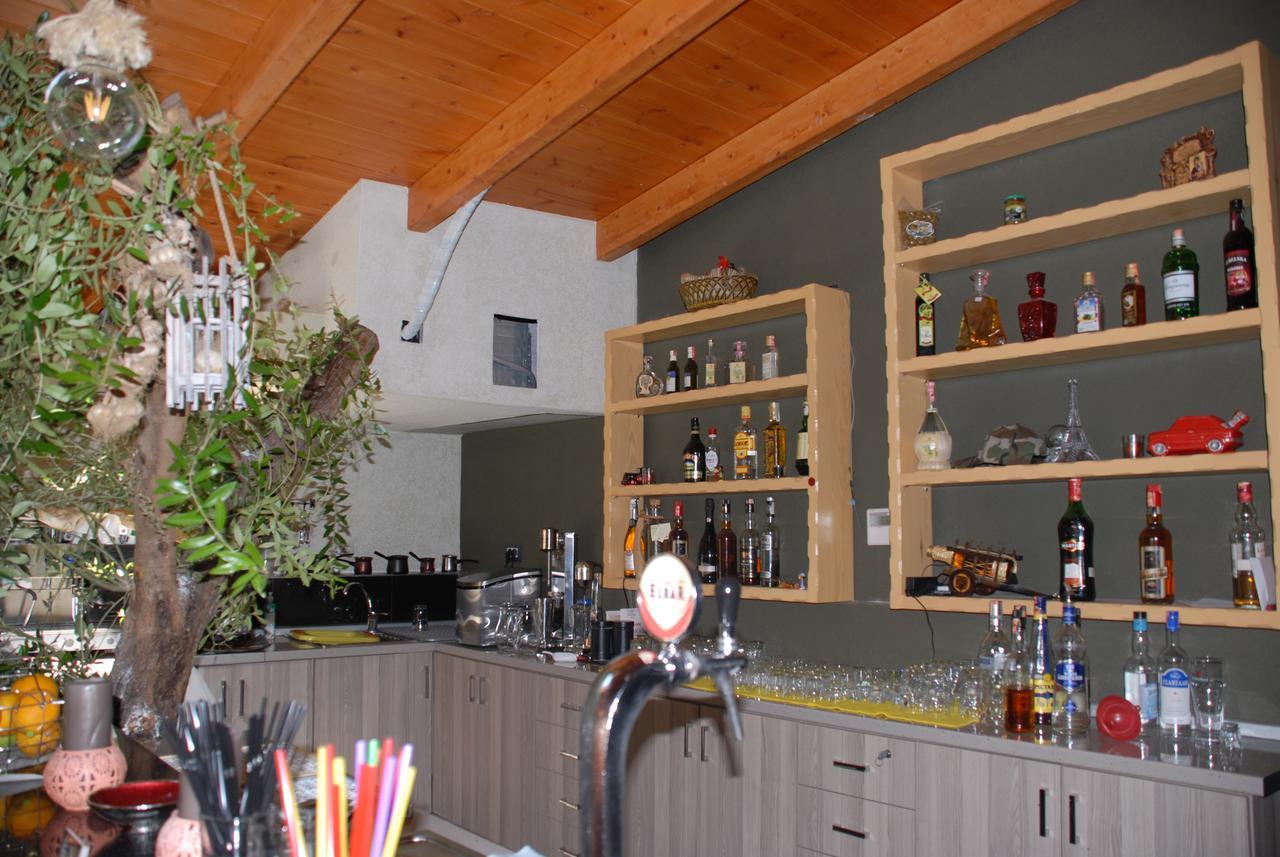 Olive Tree Hotel ซารานเดอ ภายนอก รูปภาพ
